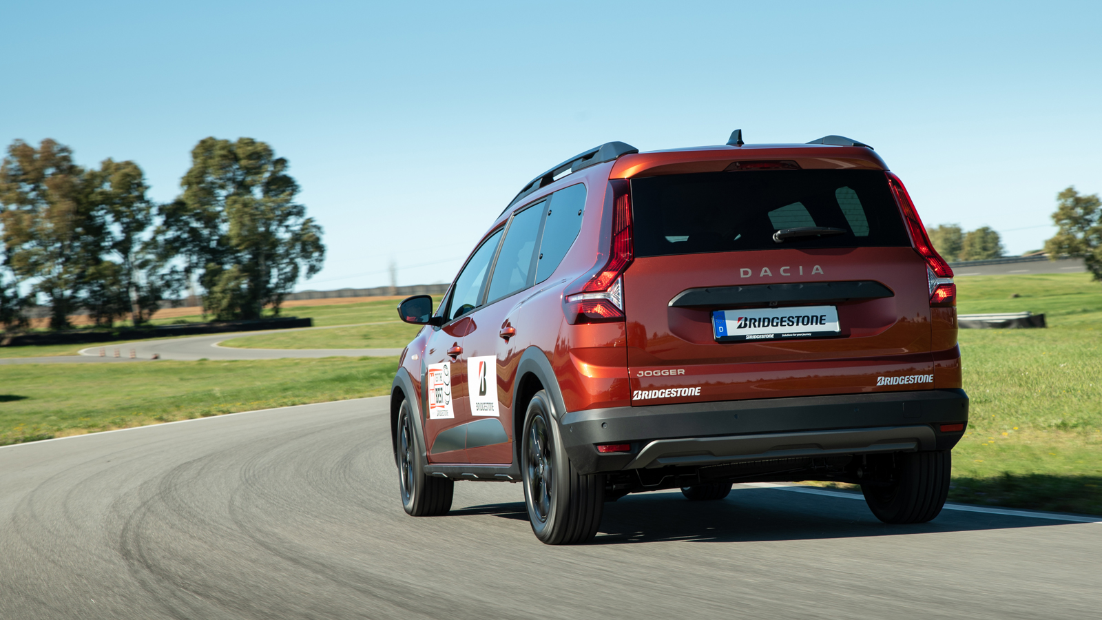 Dacia Jogger: Έτοιμο για ταξίδι με 7 ενήλικες!